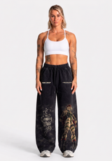 Pantalón Oversize Acid Wash Black Cammy White Mujer | Street Fighter